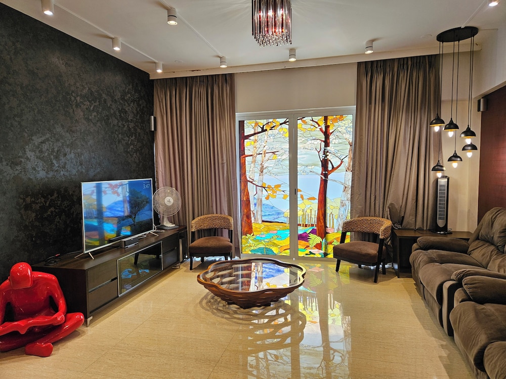 golf chateau serviced apartments
