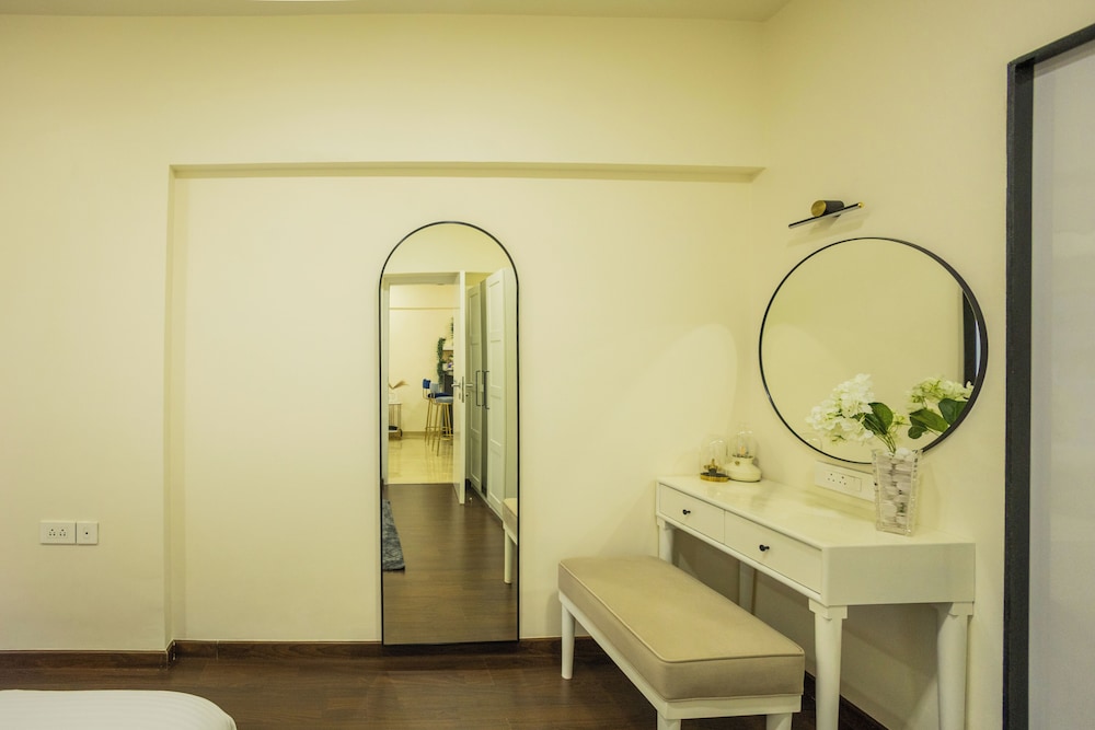 golf chateau serviced apartments
