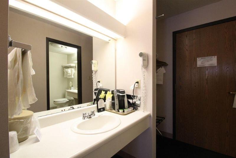 black bear inn ascend hotel collection