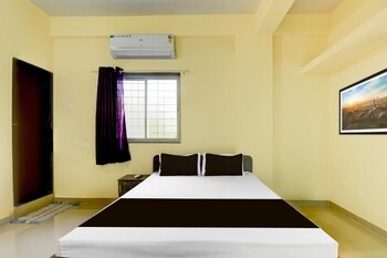 Hotel Jayesh Palace,Ramdara Rd Plot No- 1891,2 star