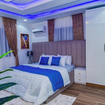Eliz Apartment,,5 star