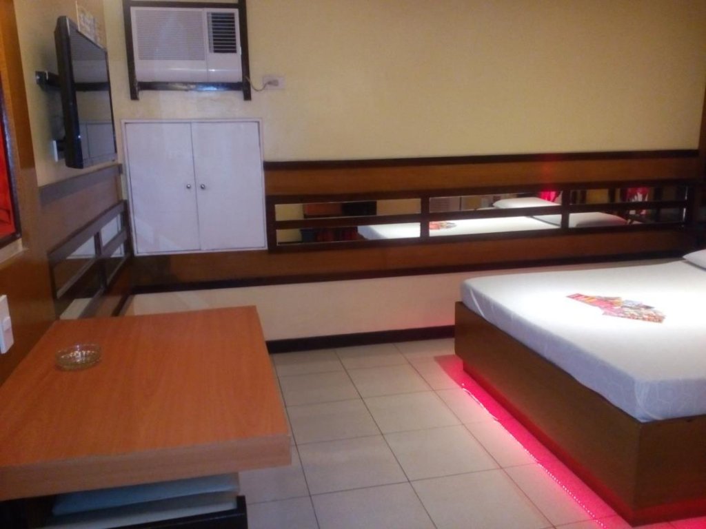 hotel sogo quirino motor drive inn