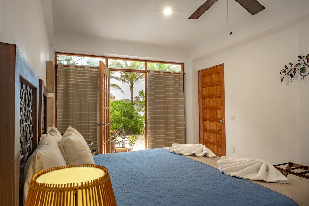 ventanas al mar adults only