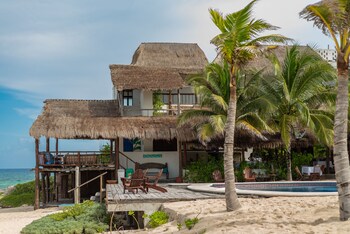 ventanas al mar adults only