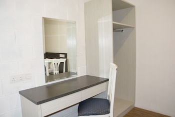promenade service apartments