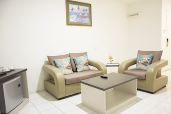 promenade service apartments