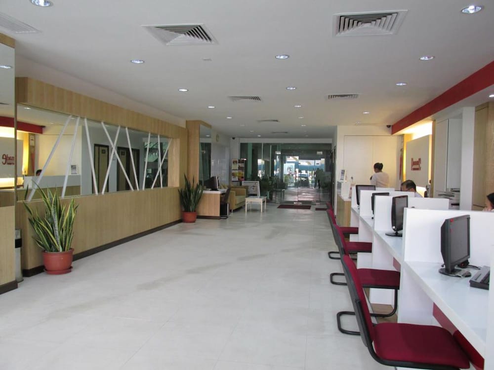 promenade service apartments