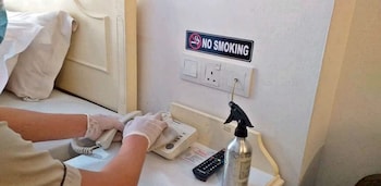 Promenade Service Apartments,Kota Kinabalu>>Gaya Island,2 star