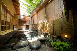 yufuin onsen ryotei tanokura