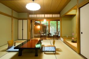 yufuin onsen ryotei tanokura