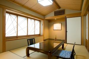 yufuin onsen ryotei tanokura