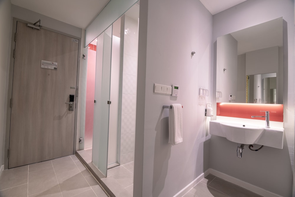 holiday inn express and suites johor bahru by ihg