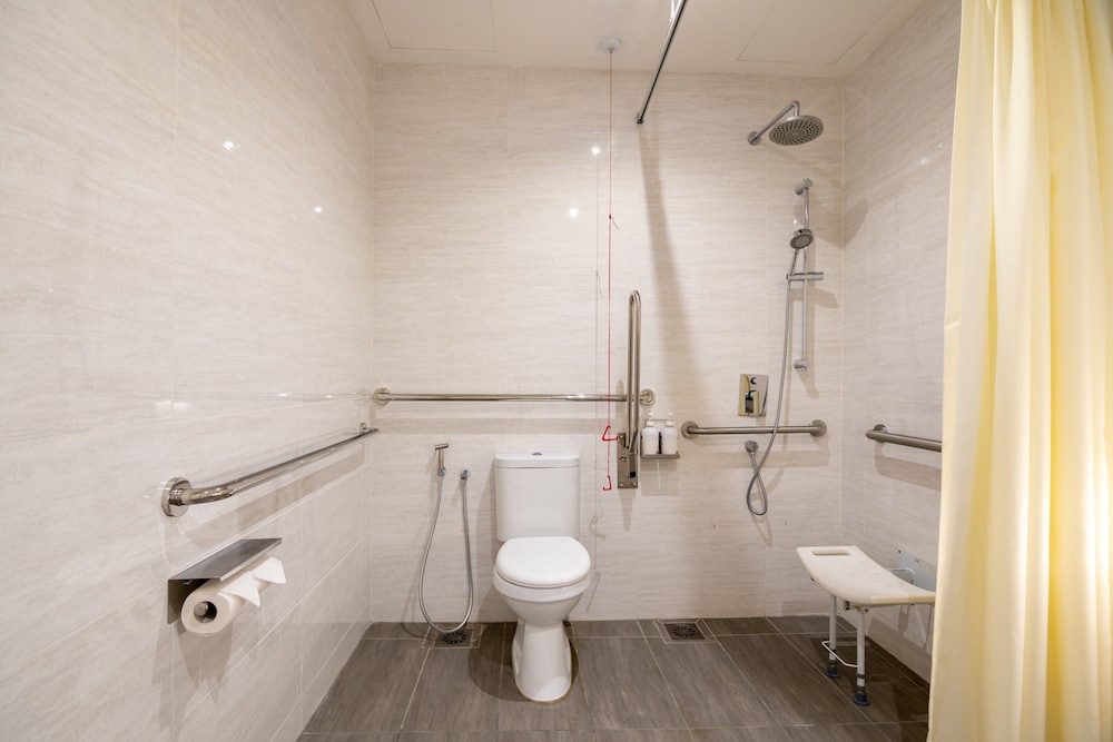 holiday inn express and suites johor bahru by ihg