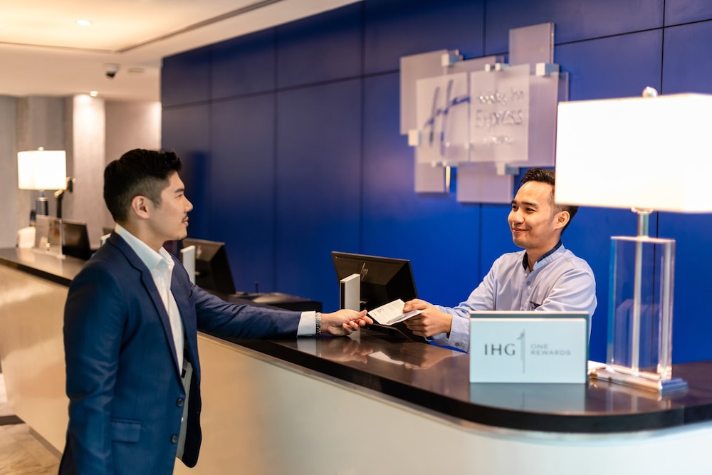holiday inn express and suites johor bahru by ihg