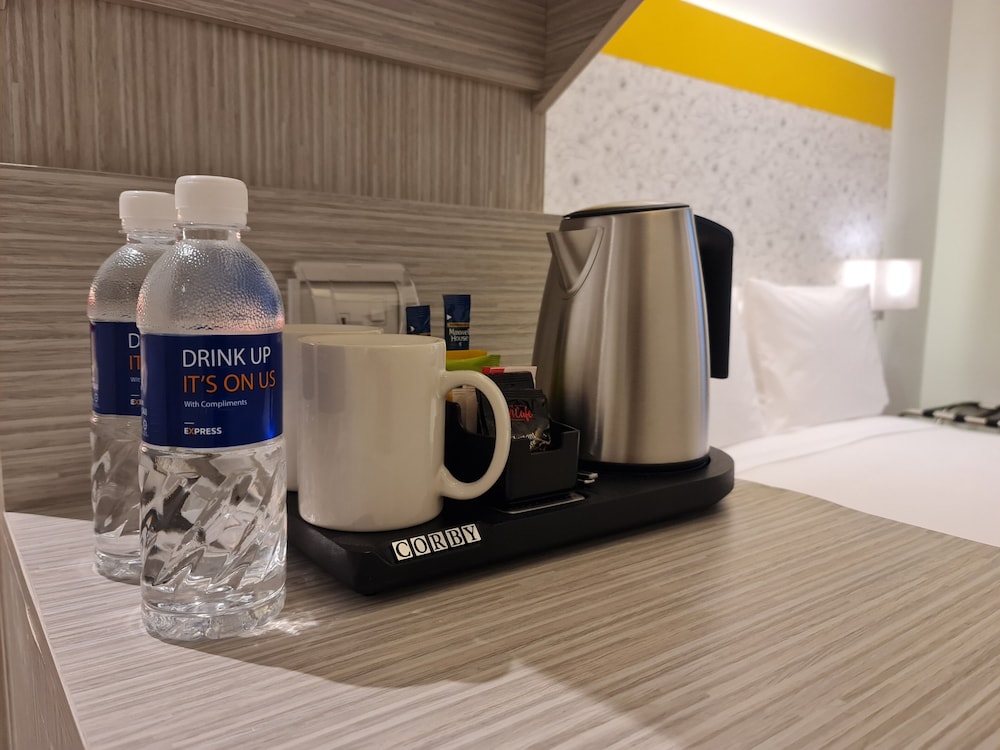 holiday inn express and suites johor bahru by ihg