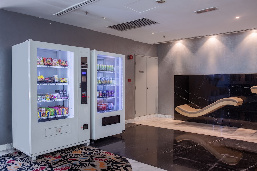 holiday inn express and suites johor bahru by ihg