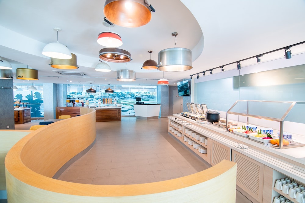 holiday inn express and suites johor bahru by ihg