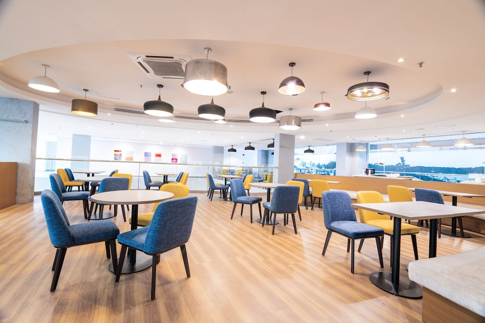 holiday inn express and suites johor bahru by ihg