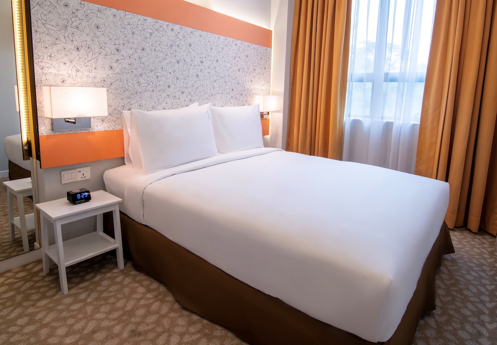 holiday inn express and suites johor bahru by ihg