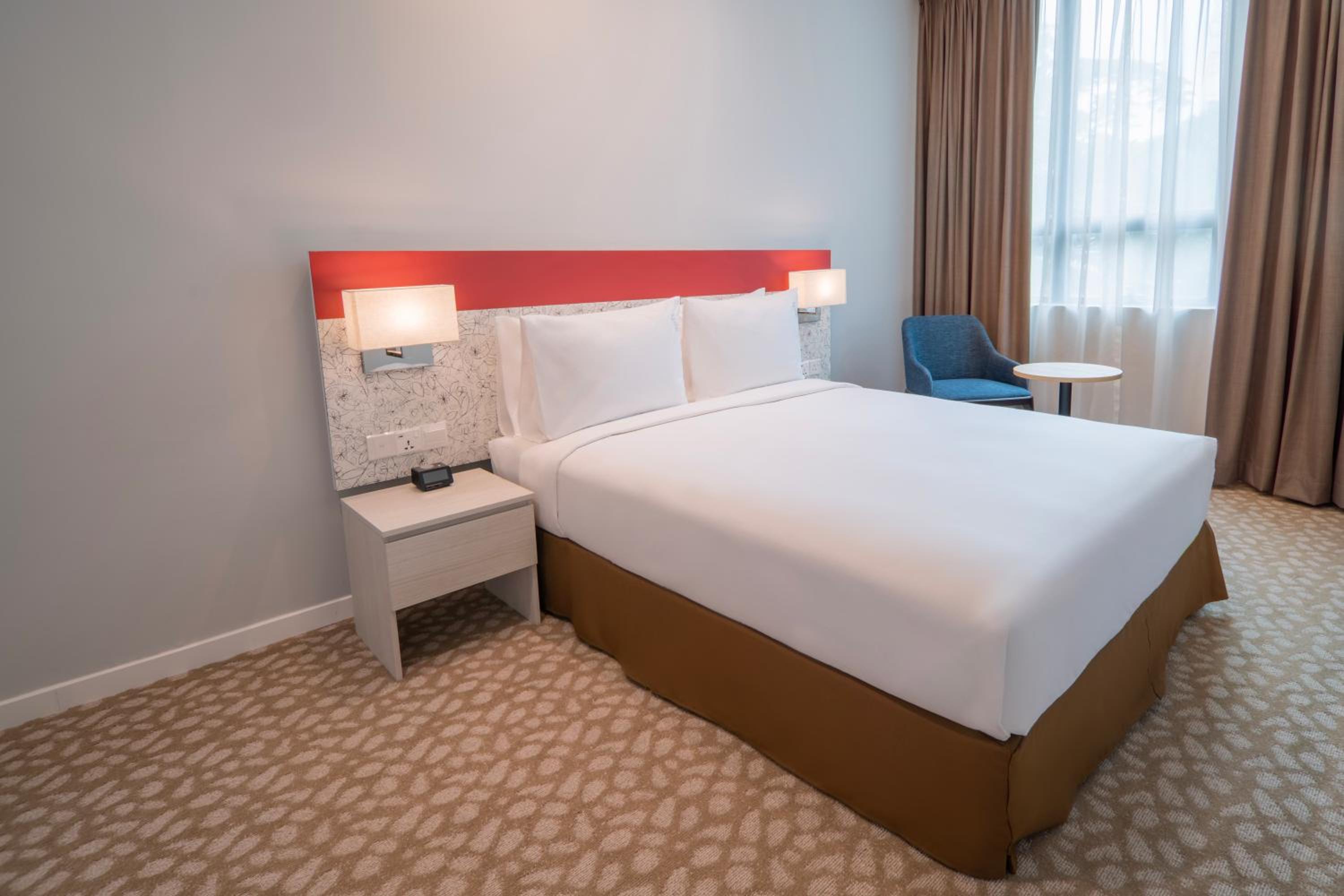 holiday inn express and suites johor bahru by ihg
