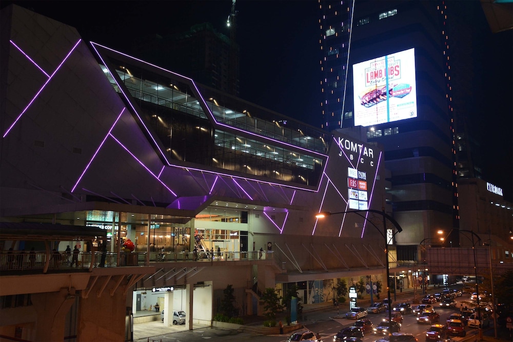 holiday inn express and suites johor bahru by ihg