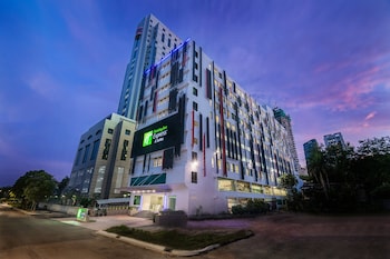 Holiday Inn Express & Suites Johor Bahru By Ihg,Johor Bahru>>Johor,4 star