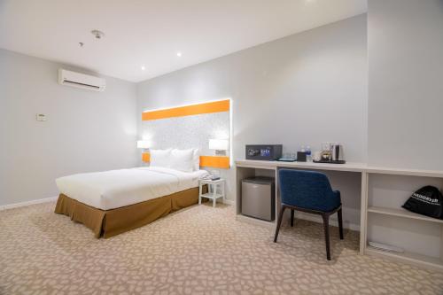 holiday inn express and suites johor bahru by ihg