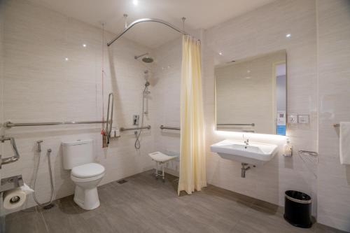 holiday inn express and suites johor bahru by ihg