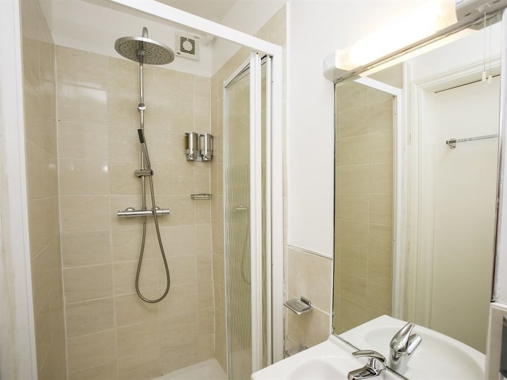 primrose guest house