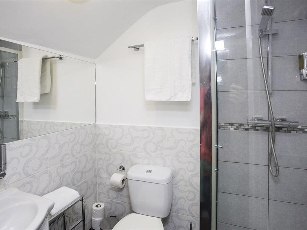 primrose guest house