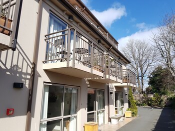 De Lago Motel Apartments,Merivale>>Christchurch,4 star