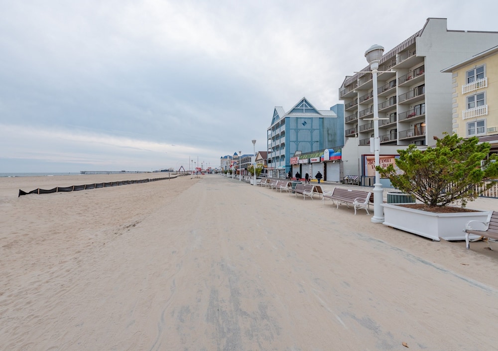 boardwalk one by capital vacations