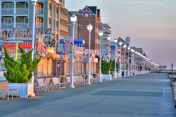 boardwalk one by capital vacations