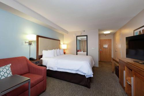 hampton inn and suites austin airport
