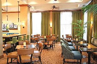 hampton inn and suites austin airport