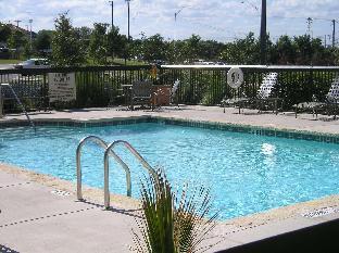 hampton inn and suites austin airport