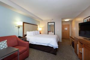 hampton inn and suites austin airport