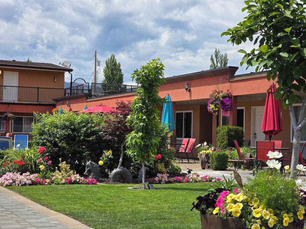 sahara courtyard inn