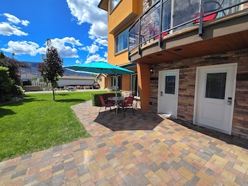 sahara courtyard inn