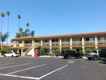 Santa Ana Travel Inn,Orange>>Los Angeles,2 star