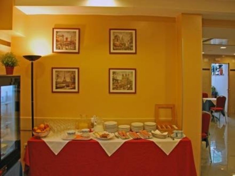 hotel piccadilly sitges