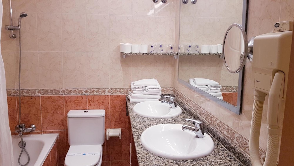 hotel piccadilly sitges