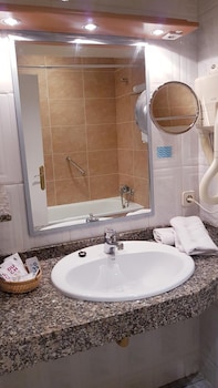 hotel piccadilly sitges