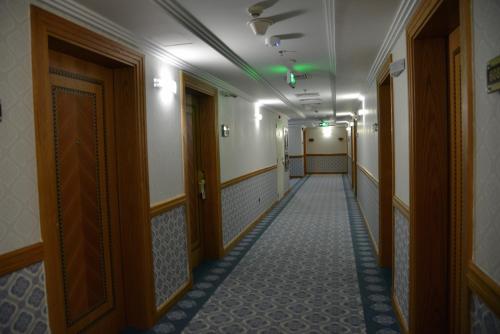 nozol royal inn hotel