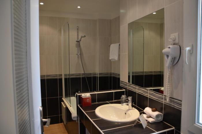 brit hotel confort le revest sainte maxime