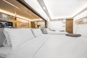 family hub at pratunum