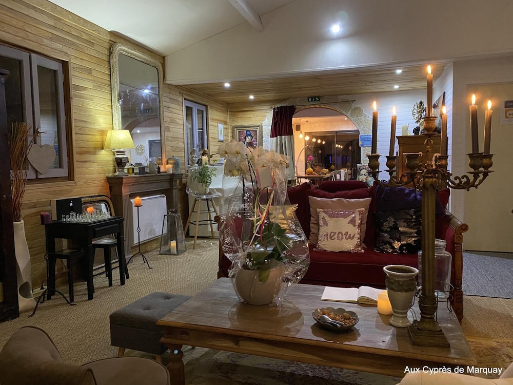 hotel bien etre aux cypres de marquay