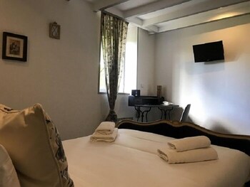 hotel bien etre aux cypres de marquay