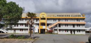 hotel premiere classe nantes sud rez aroport