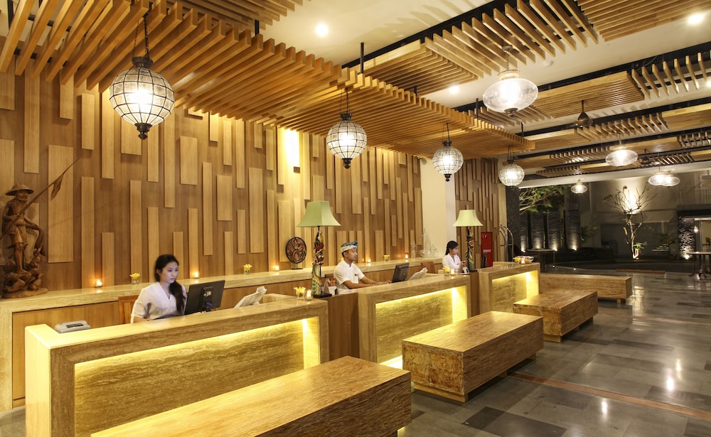 paragon hotel seminyak